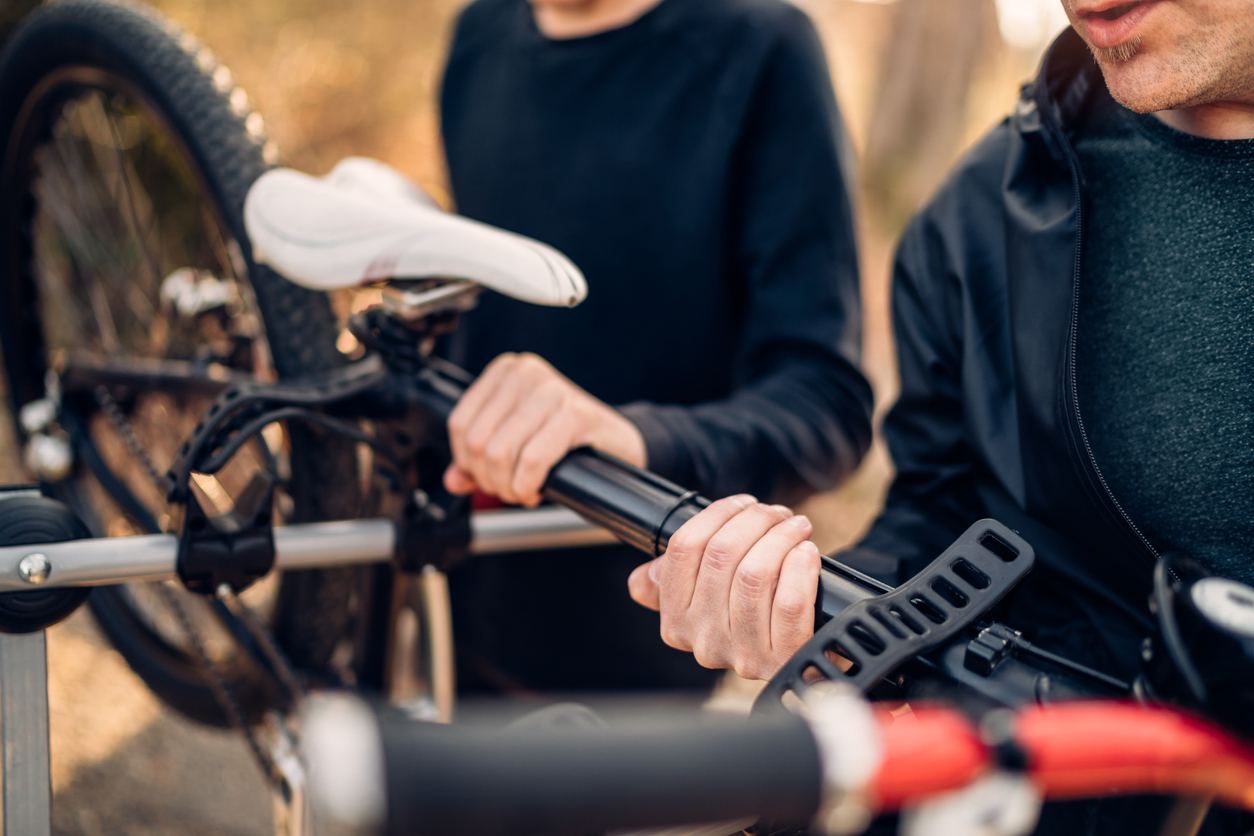 Installer porte-vélos - Accessoires Mazda